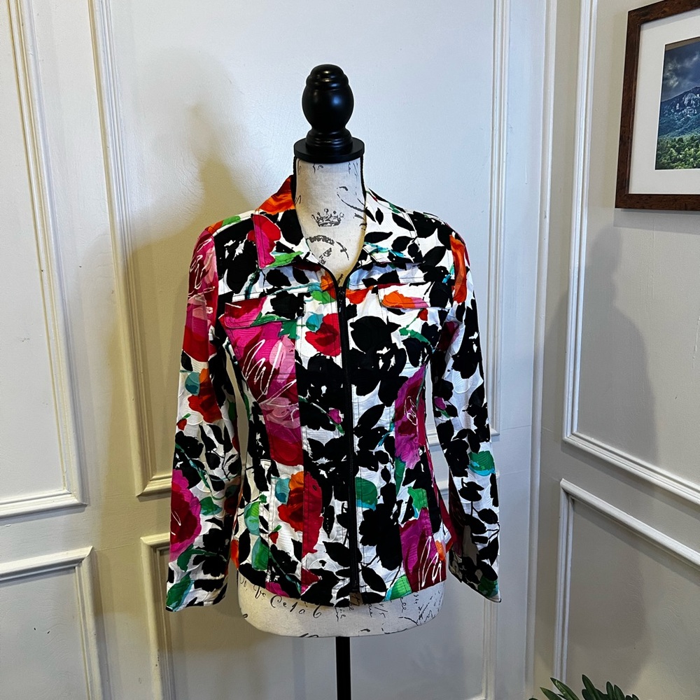 Molly & Maxx Zipper Floral Jacket